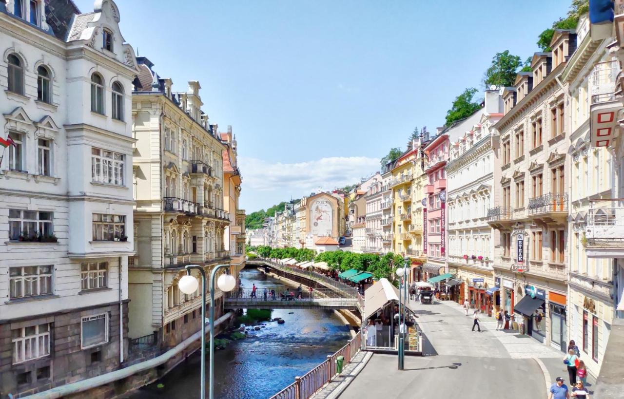 Karlsbad Family Apartment Bagian luar foto